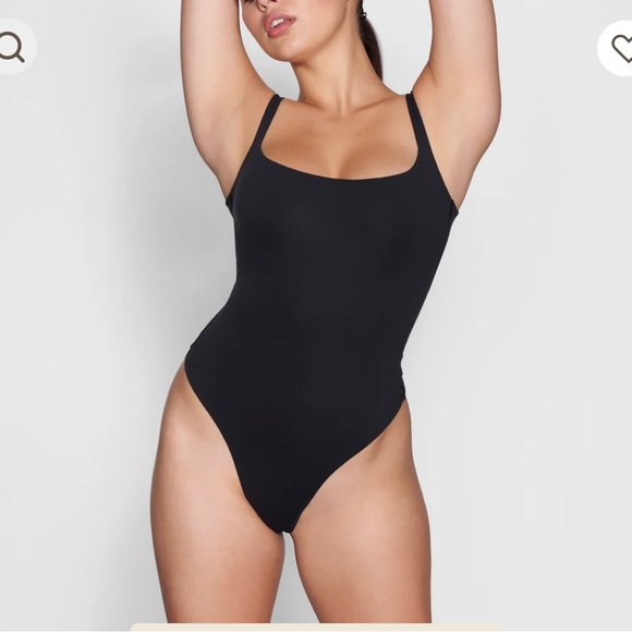 Skims Fits Everybody Square Neck Bodysuit - Picture 3 of 6